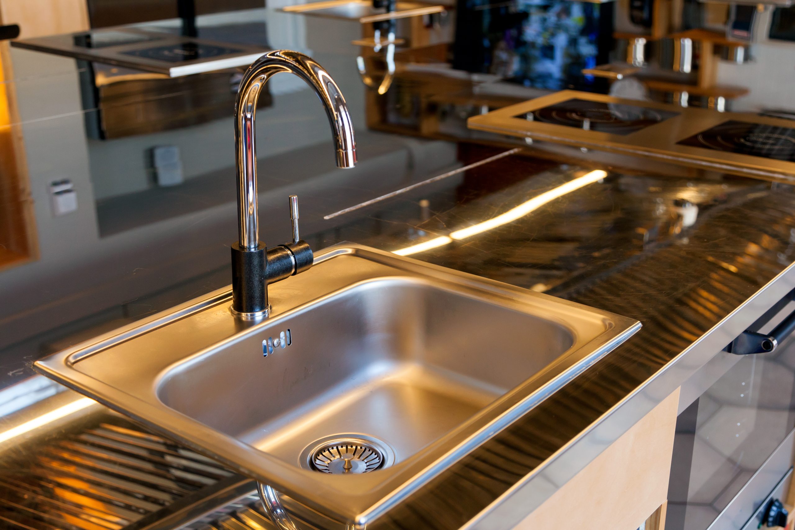 House cleaning service tips for sinks